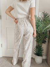 Load image into Gallery viewer, Magnolia Floral Pants
