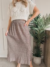 Load image into Gallery viewer, Thankful Floral Midi Skirt
