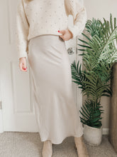 Load image into Gallery viewer, Mistletoe Maxi Skirt
