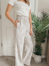 Load image into Gallery viewer, Magnolia Floral Pants
