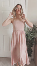 Load and play video in Gallery viewer, Middleton Maxi Dress (Dusty Pink)

